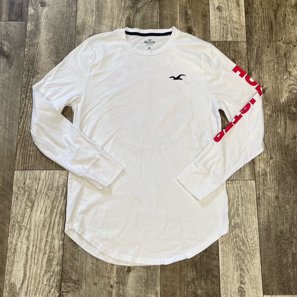 Hollister Long Sleeve T-Shirt